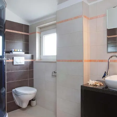 Charming Bea With Private Pool And Volleyball * Koromacno
